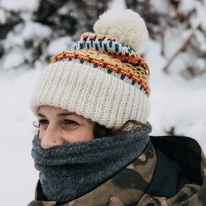 Burton Walden Beanie Multicolor Knit With Pom Pom Hat Skii Beanie Unisex